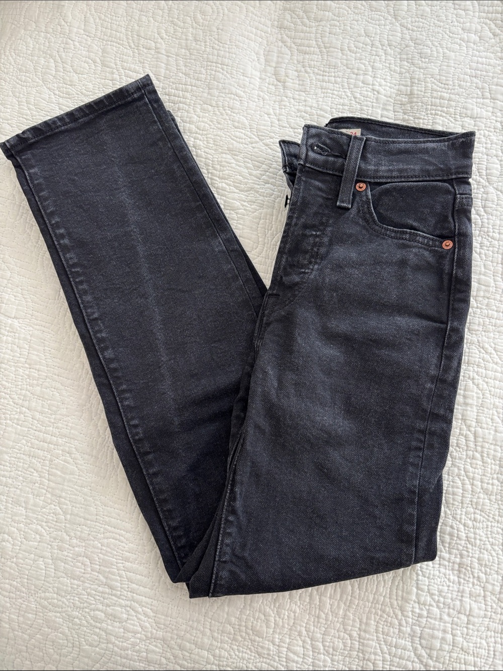 Levi’s black wedgie straight jeans